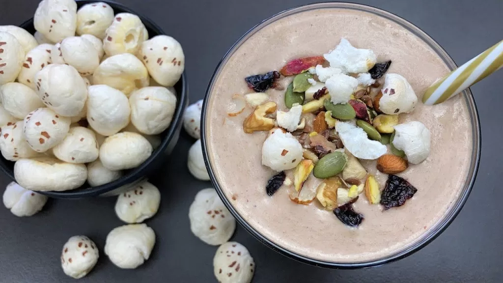 Delicious and Healthy Smoothie Recipes for Weight Loss 2 Makhana Smoothie Recipe